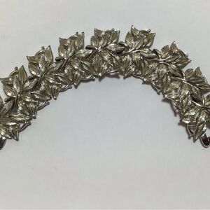 Vintage Coro beautiful bracelet